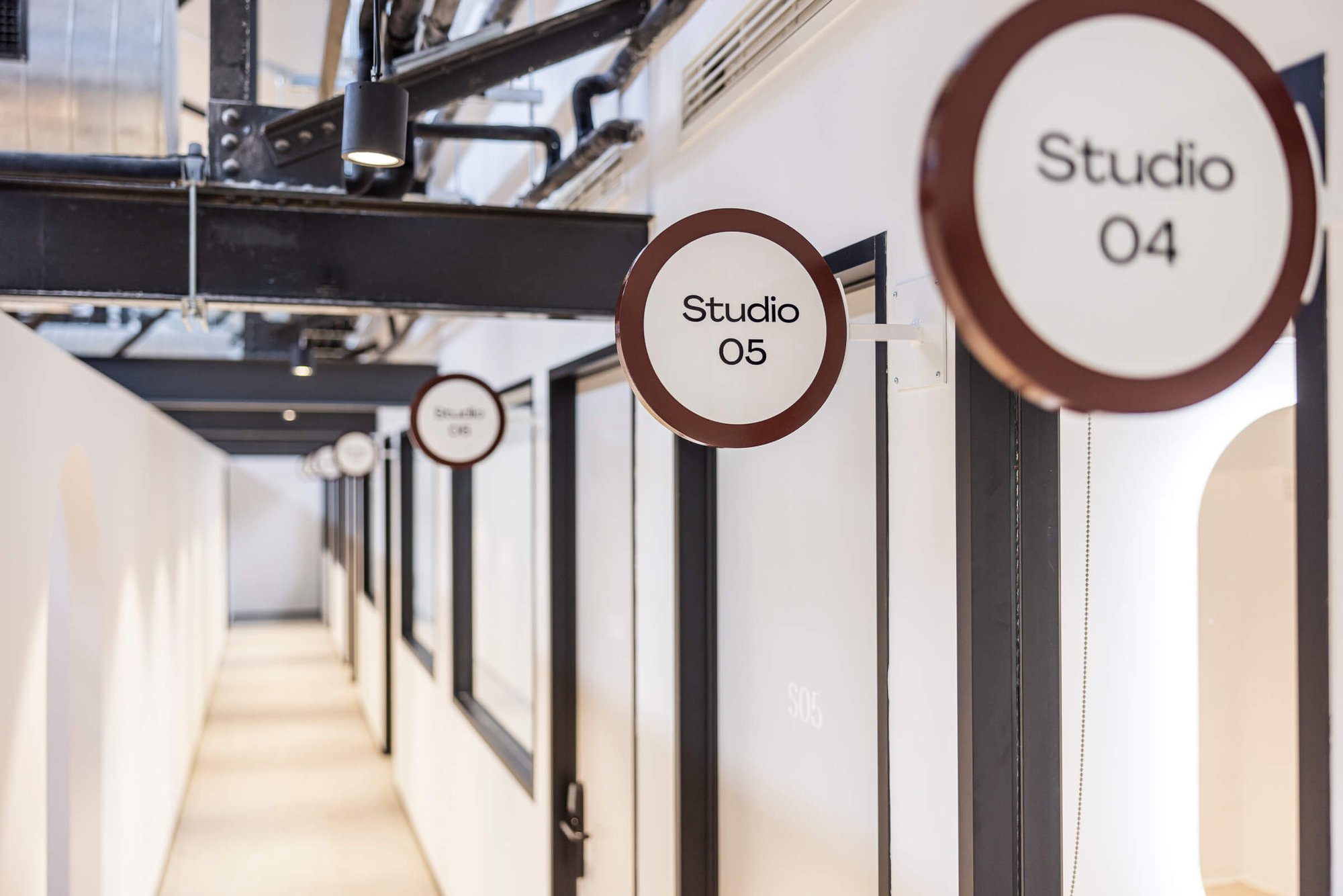 Salon_Lane_West_End_Private_Studios_Corridor